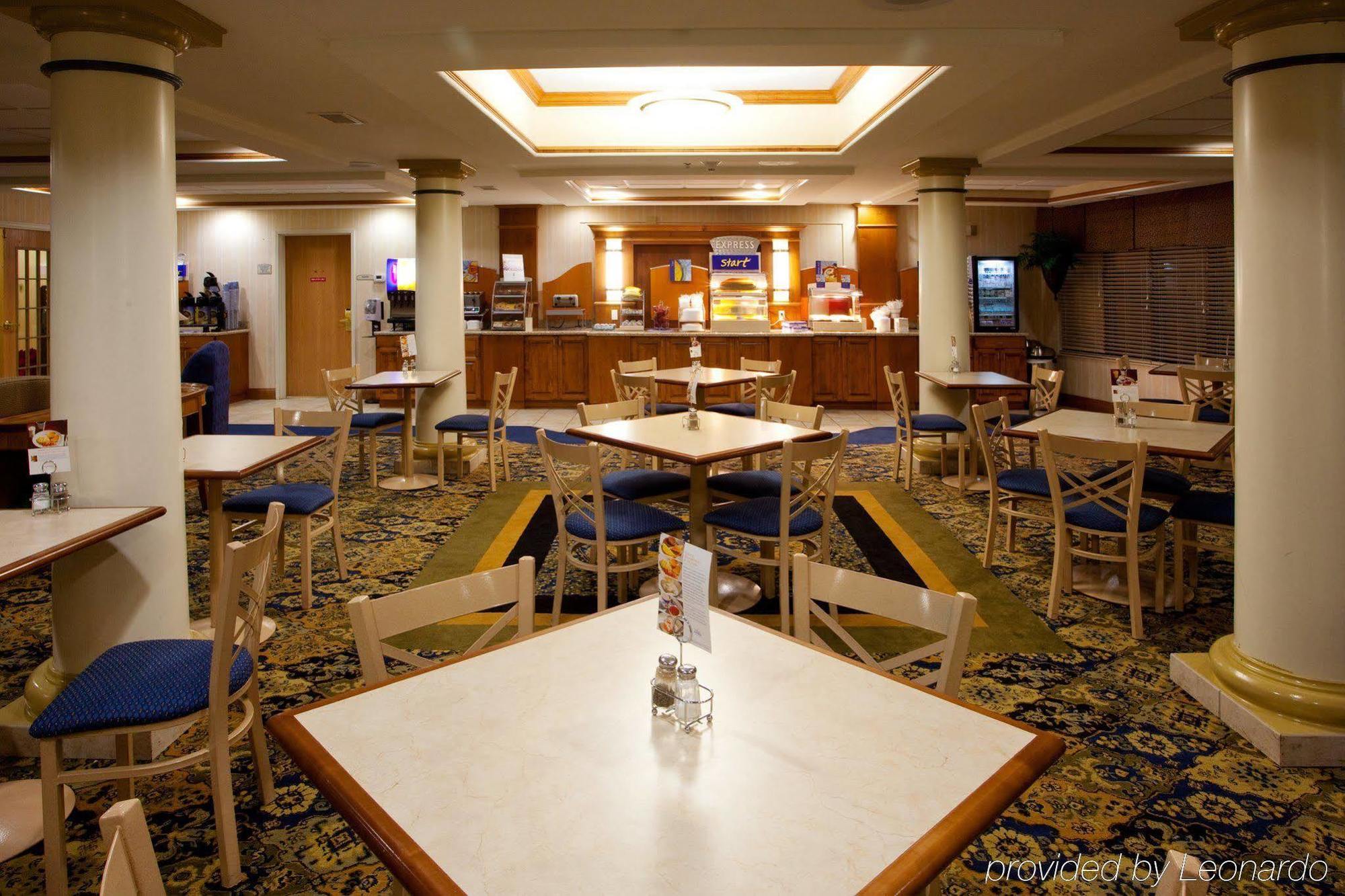 Holiday Inn Express Hotel & Suites Jacksonville-Blount Island By Ihg Ресторант снимка